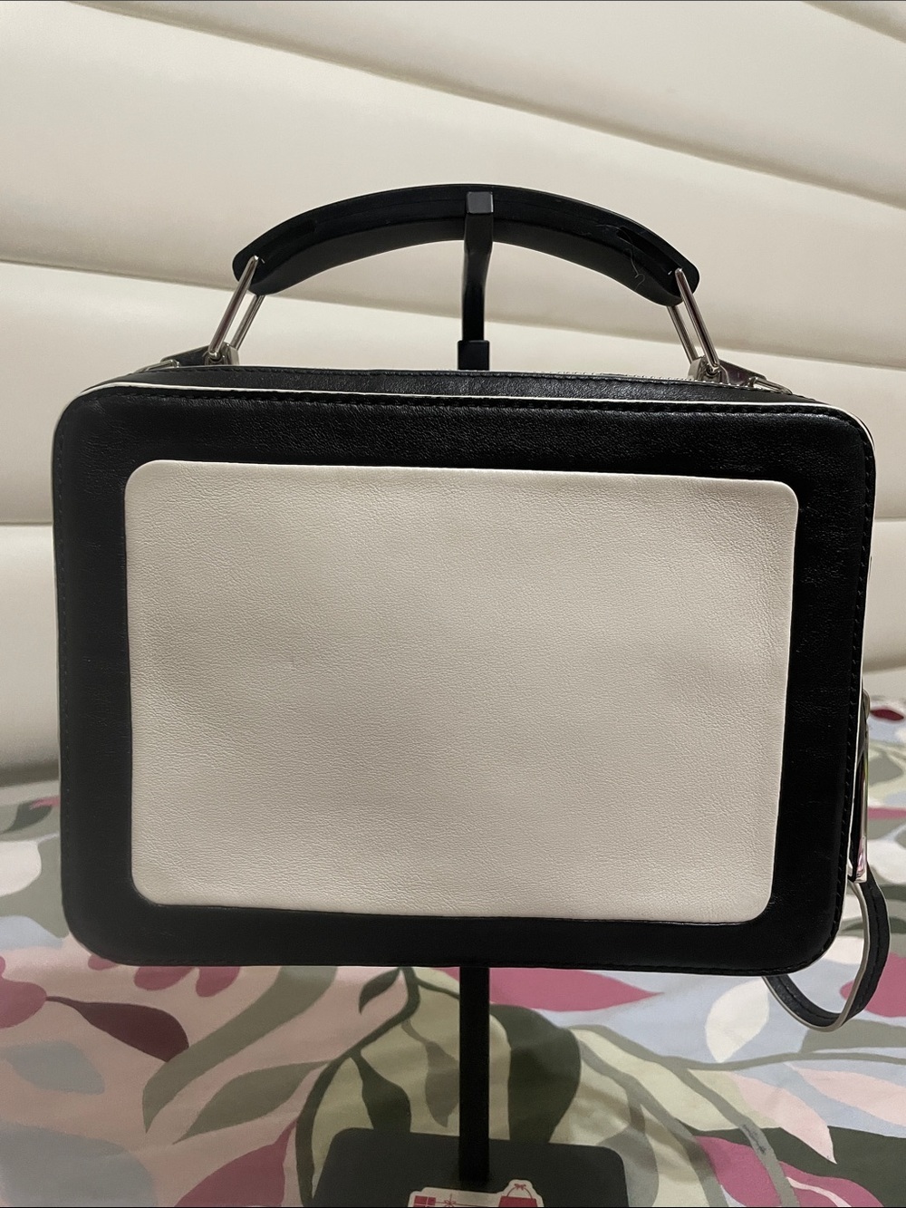 Marc Jacobs The Box 2-Way Bag - Picture 2 of 12